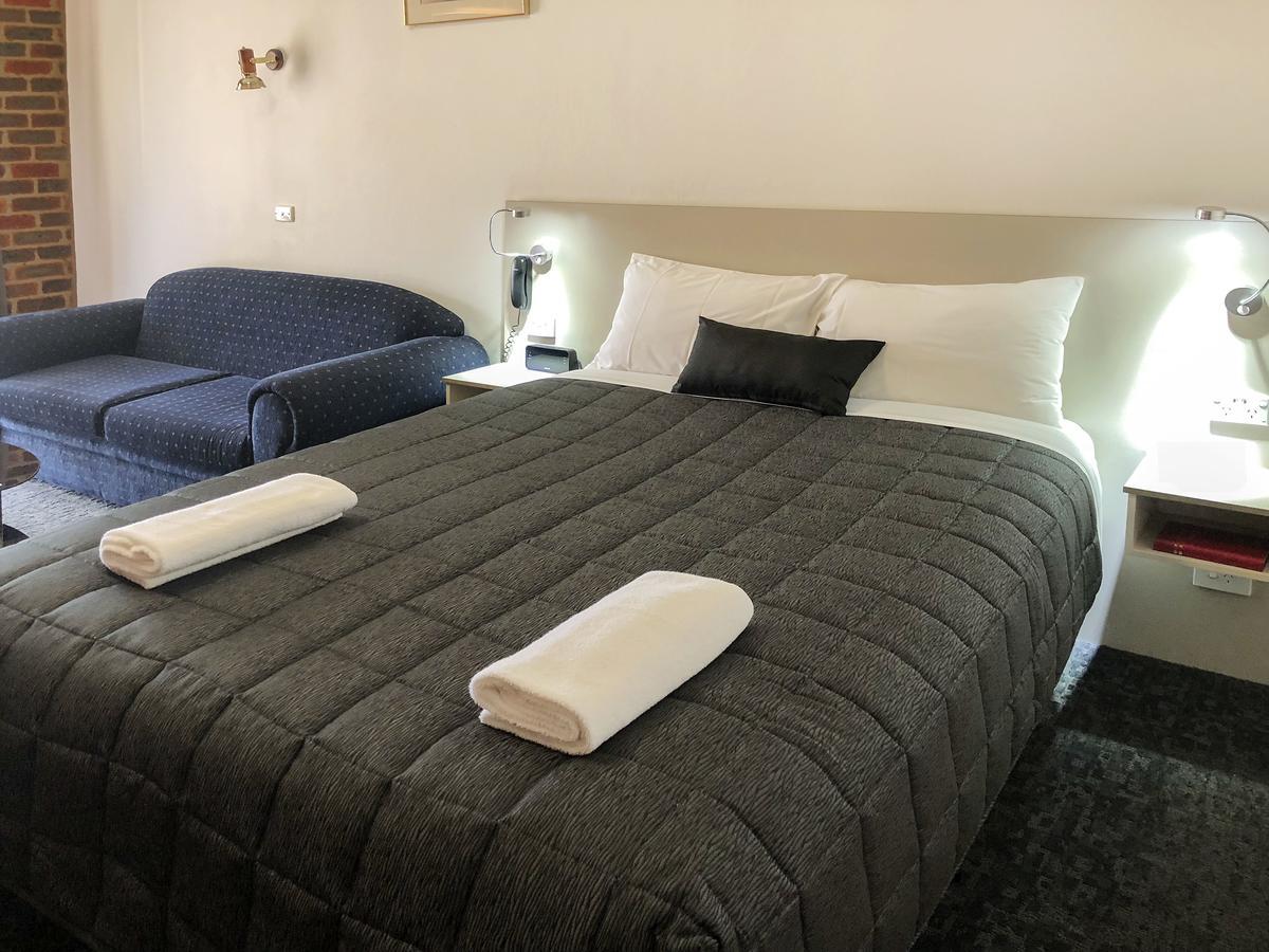 Leeton Heritage Motor Inn ภายนอก รูปภาพ