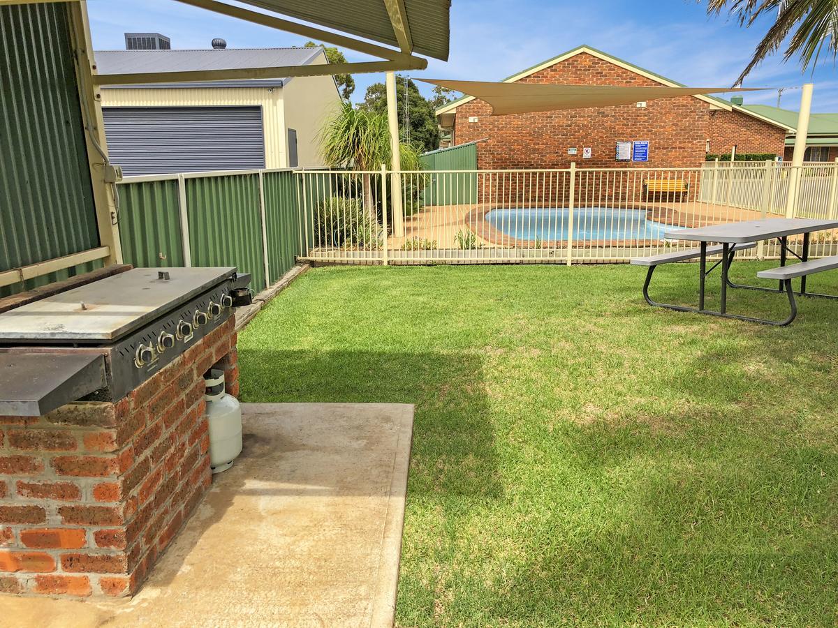 Leeton Heritage Motor Inn ภายนอก รูปภาพ
