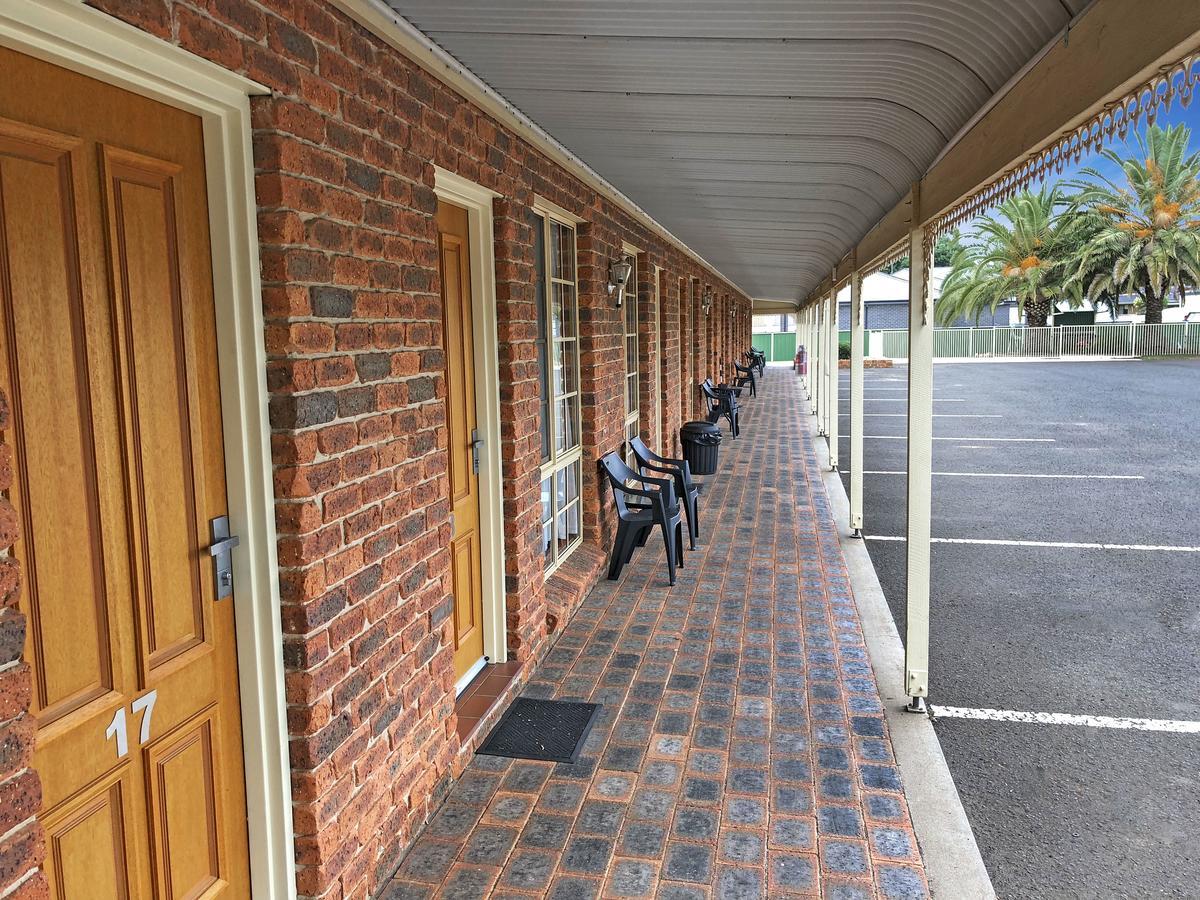 Leeton Heritage Motor Inn ภายนอก รูปภาพ