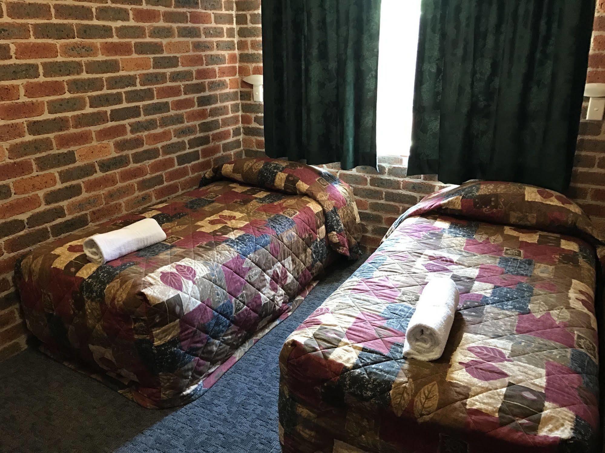 Leeton Heritage Motor Inn ภายนอก รูปภาพ